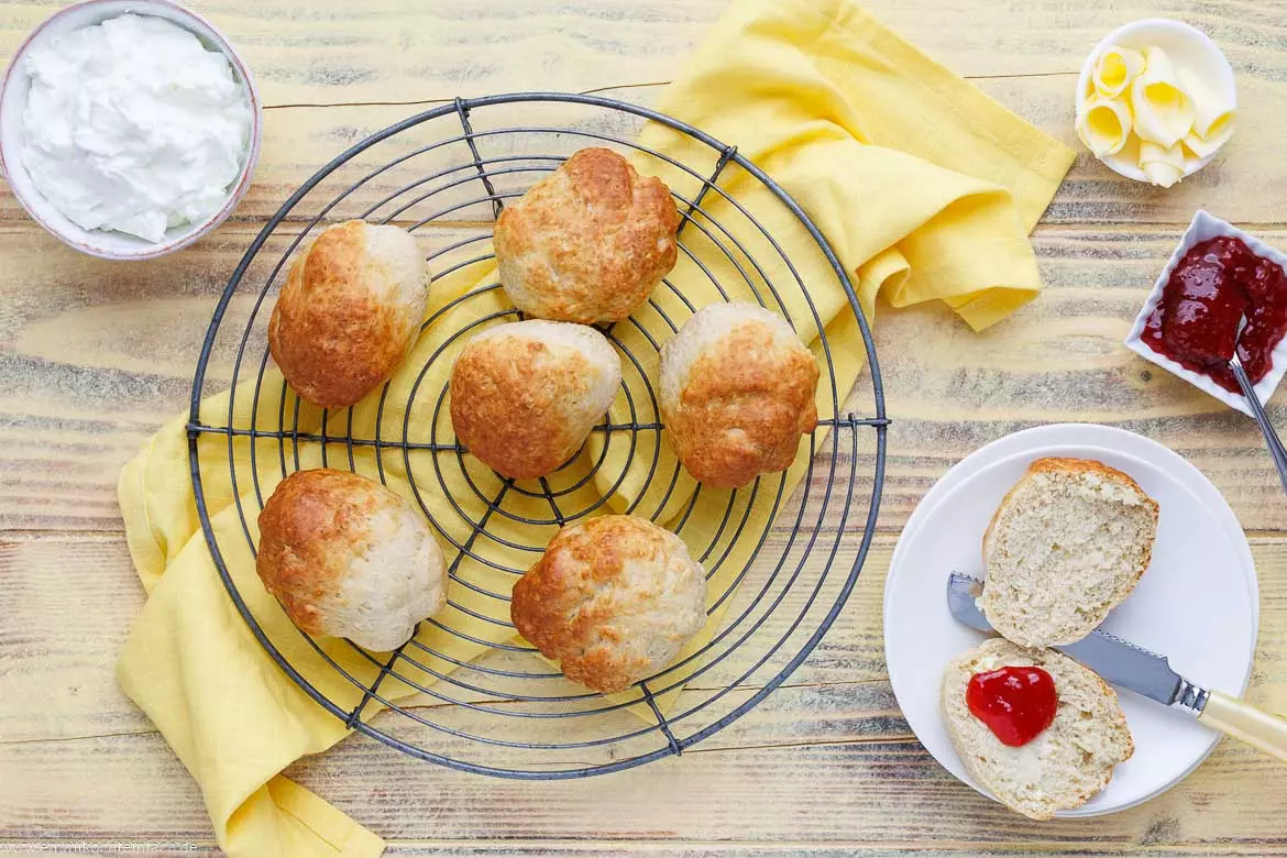 Luftige Quarkbrötchen – Einfach und schnell zubereitet