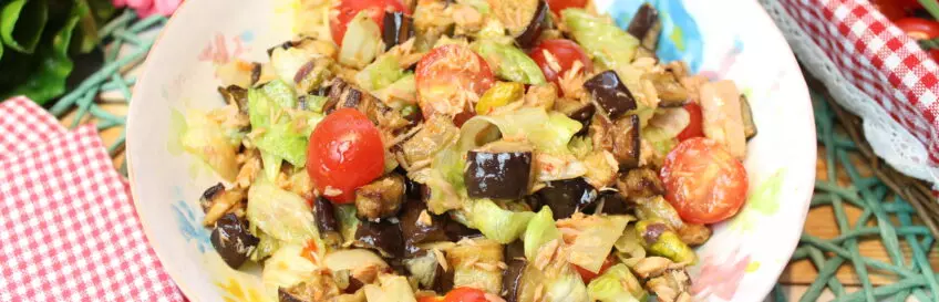 Auberginen-Thunfisch-Salat: Ein ketogenes Geschmackserlebnis