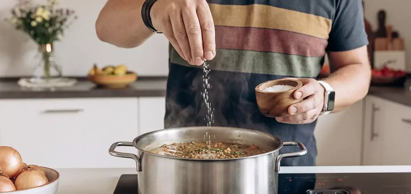 Gerettete Suppe: Tipps gegen Versalzung