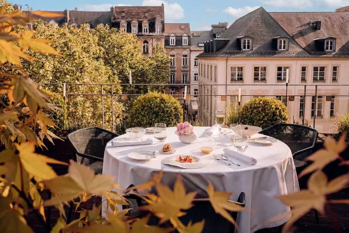La Cristallerie eröffnet ihre Dachterrasse für den Sommer