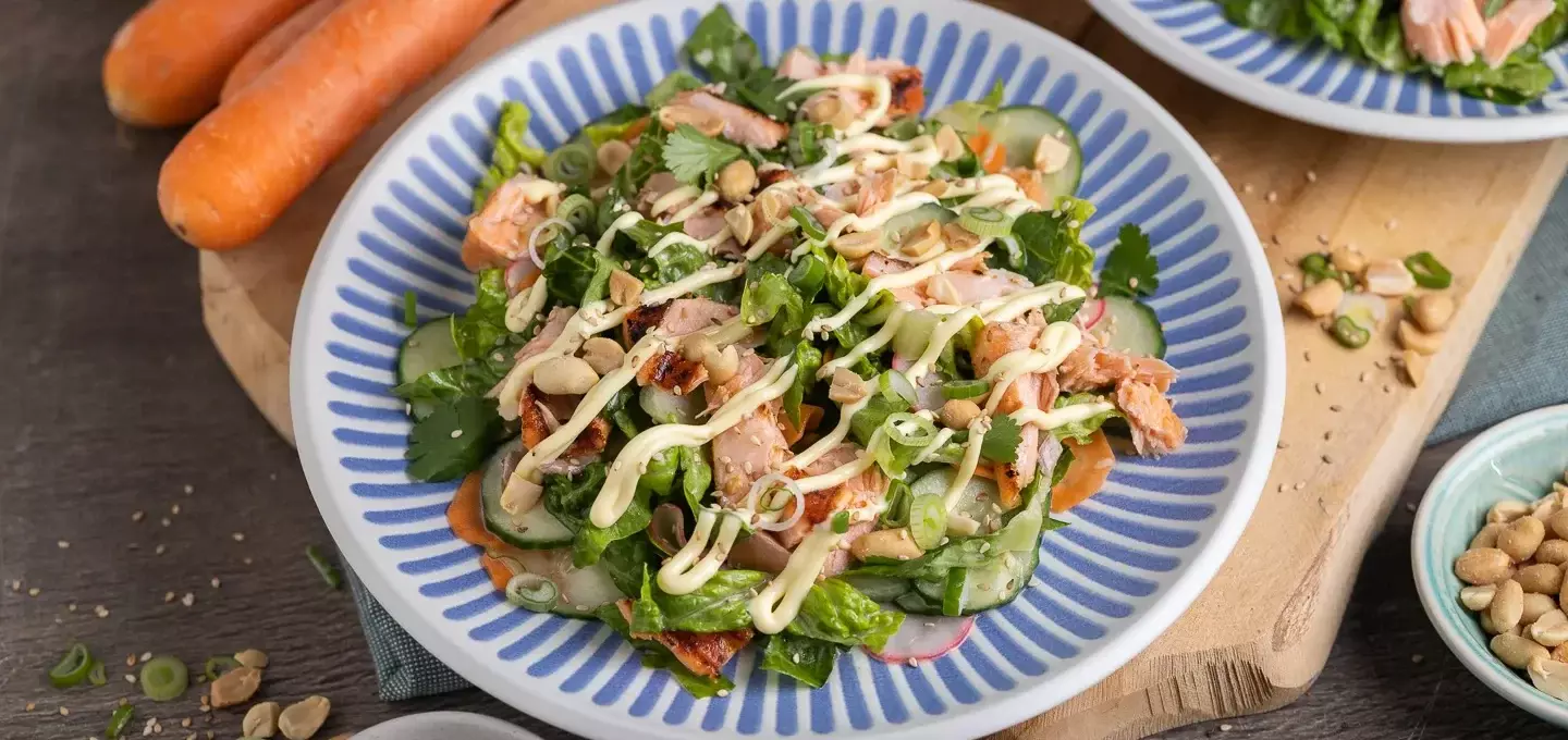 Banh Mi Salat mit Lachs: Eine frische Interpretation des vietnamesischen Klassikers
