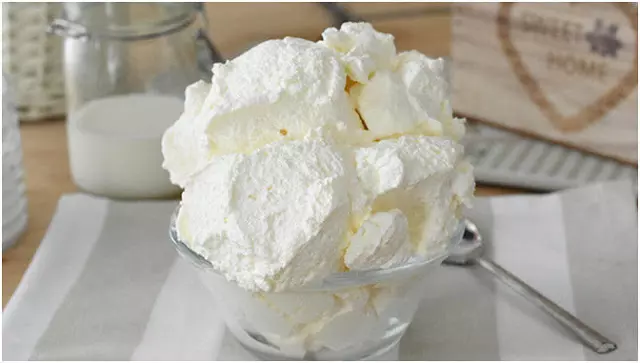 Blitz-Joghurt-Eis: Sommerliche Kühlung in Minuten