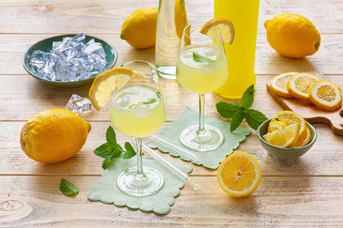 Erfrischender Limoncello Spritz: Das perfekte Sommergetränk