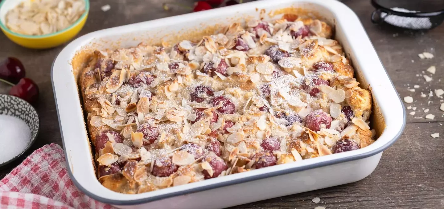 Kirschmichel mit Vanillesauce: Eine Reise in die Kindheit