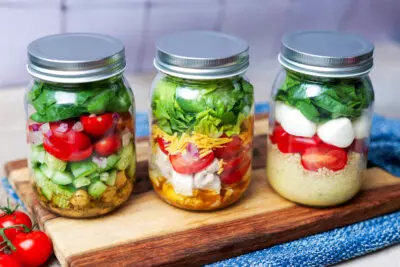 Salate im Glas: Kreative Meal-Prep-Ideen für jeden Geschmack