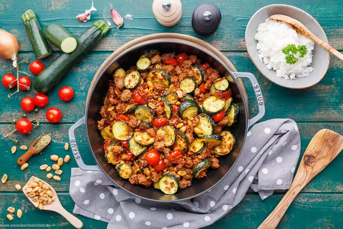 Knusprige Zucchinipfanne mit Hackfleisch: Ein schnelles Familiengericht