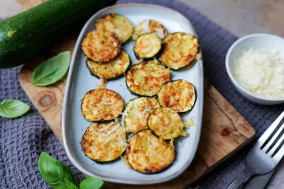Knusprige Zucchini mit Parmesan aus dem Airfryer