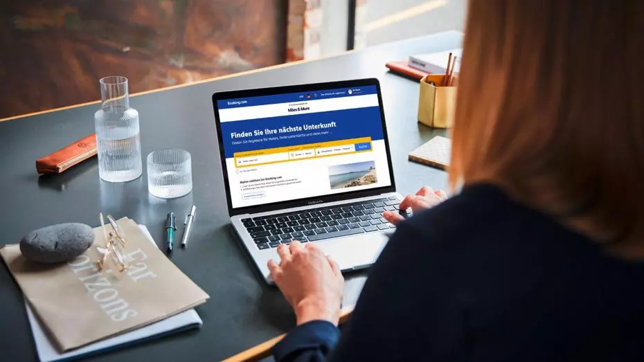 Booking.com erweitert Partnerschaft mit Miles & More: Meilen nun auch einlösbar