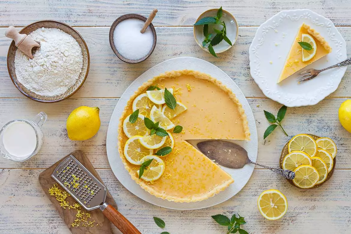 Das Geheimnis der perfekten Zitronentarte: Ein französisches Originalrezept für knusprigen Boden und cremige Füllung