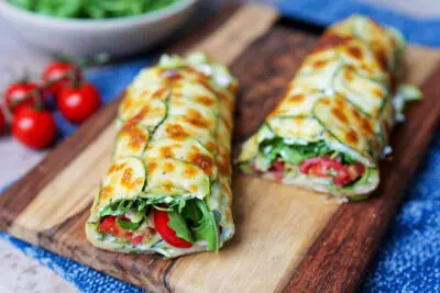 Low-Carb Zucchini-Wrap aus dem Ofen: Ein leichtes und schnelles Rezept