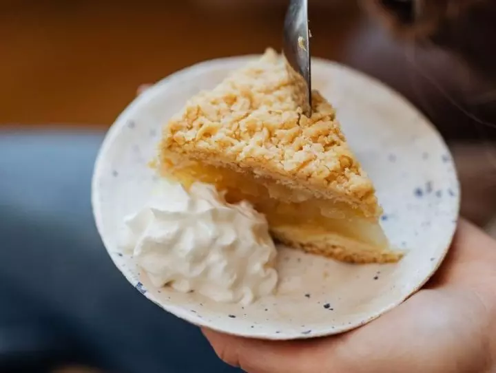 Hausgemachter Apfel-Streuselkuchen: Ein Rezept für jede Gelegenheit