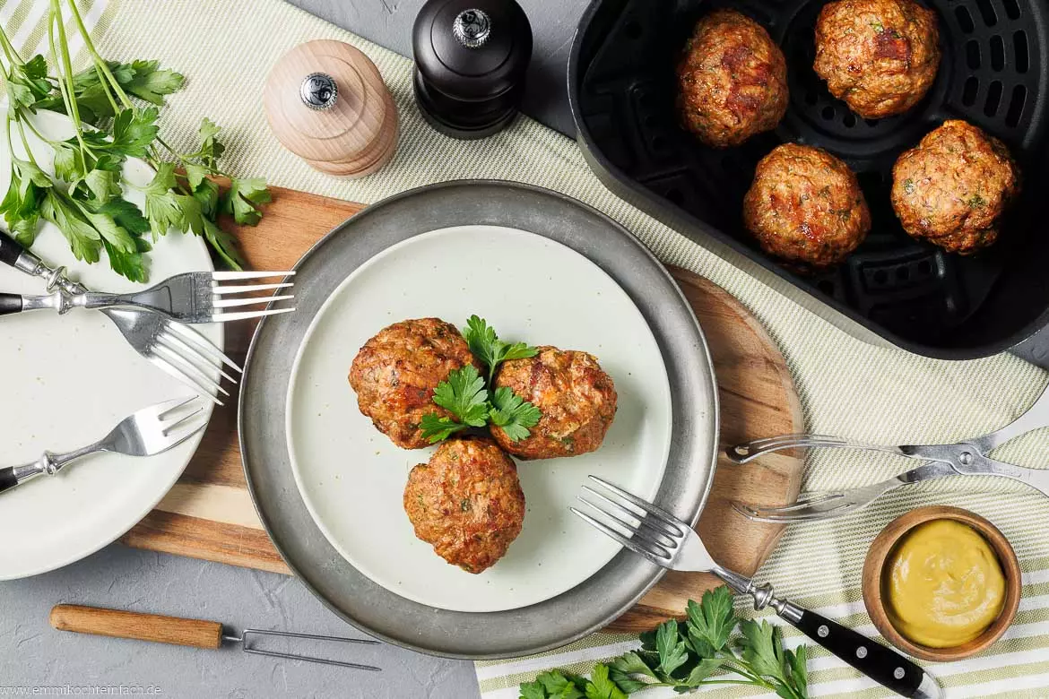 Airfryer Frikadellen: Saftig und Knusprig