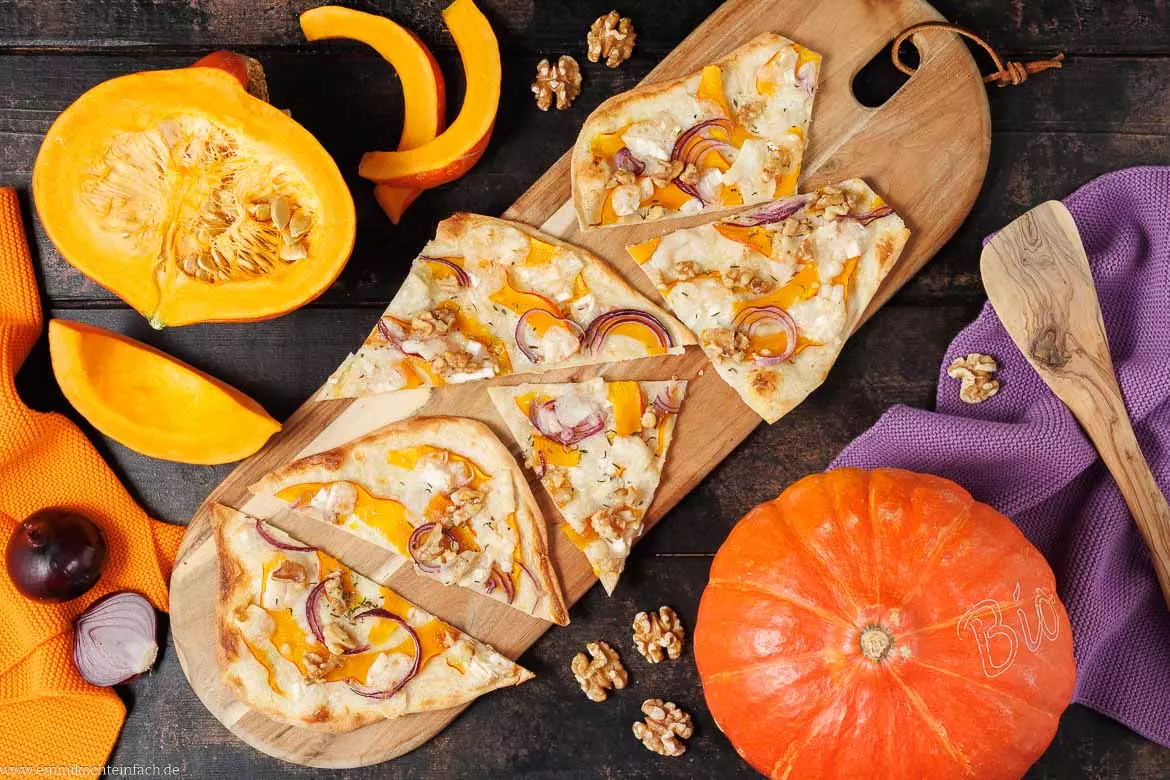 Kürbis-Flammkuchen mit Ziegenkäse: Ein Herbstgenuss
