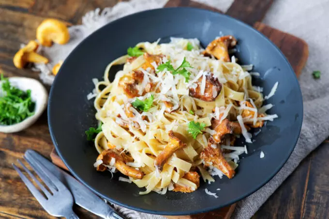 Cremige Pfifferlingspasta: Ein schnelles Feierabendgericht in 25 Minuten