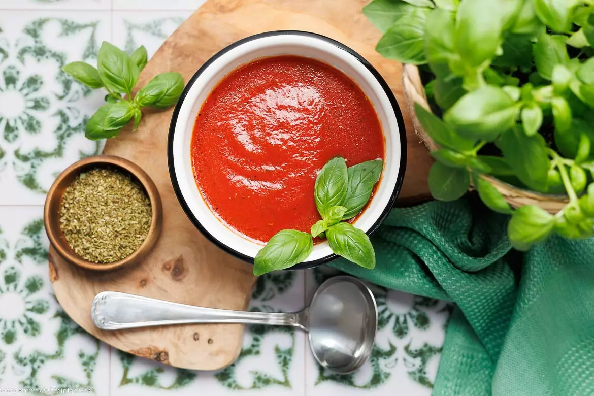 Das ultimative Rezept für authentische italienische Pizzasauce