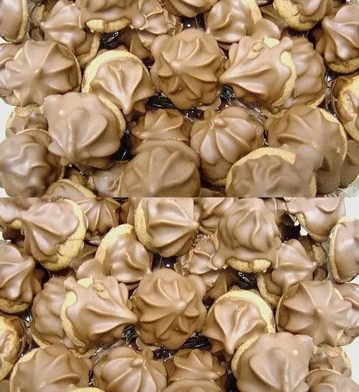 Kappenzipfel: Ein Exquisites Gebäck mit Cremiger Nussfüllung