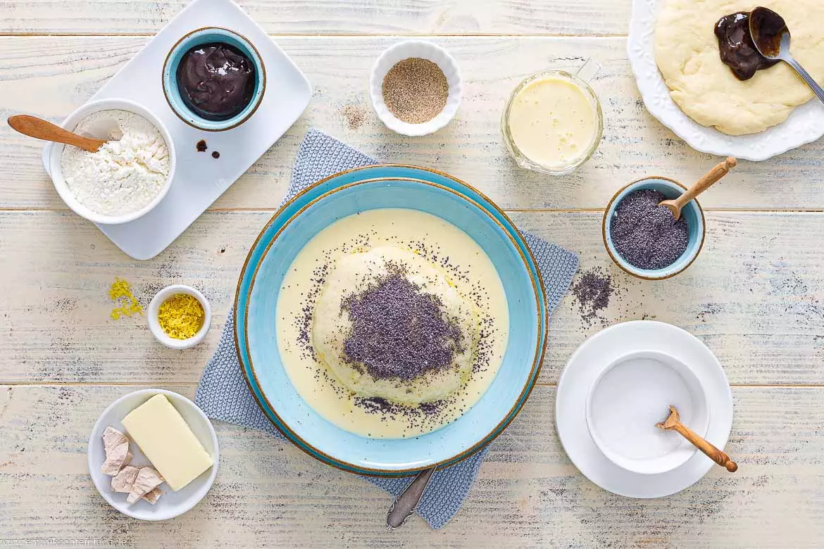 Traditionelle Germknödel mit Pflaumenmus: Ein einfaches Rezept für Zuhause